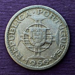 Angola - Moneda 2 y 1/2 Escudos 1956